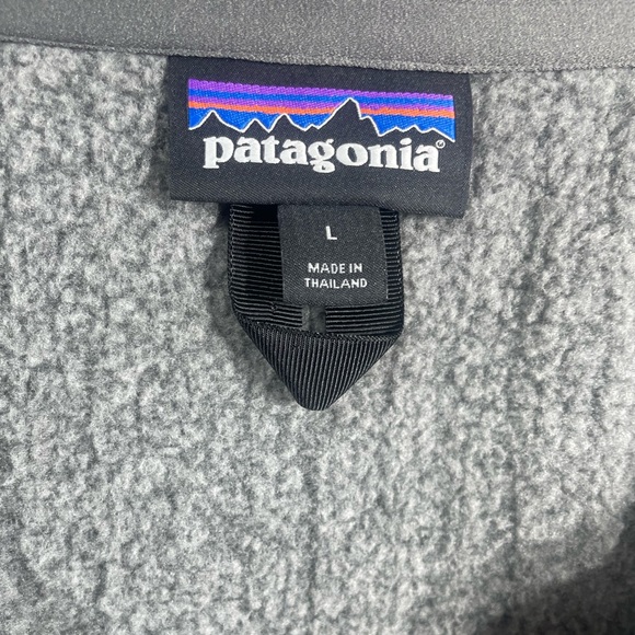 Patagonia®
Men's Better Sweater® Ribbed Knit Sweater
1/4 zipper,‎ size L - Picture 4 of 8